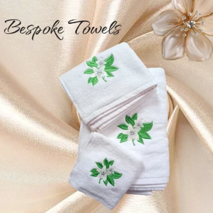 White Flower Towel Set